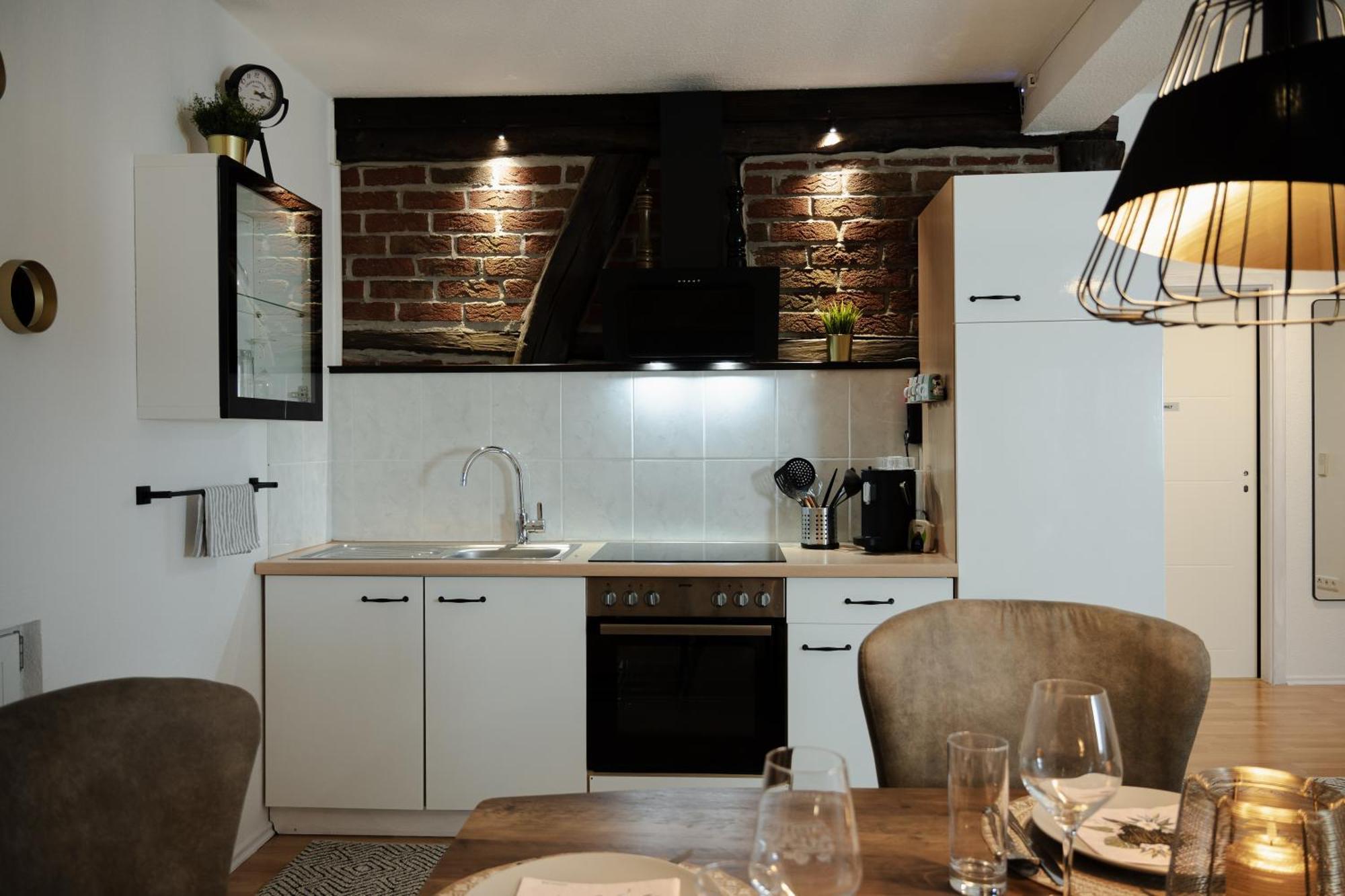 Jasta Homes Altstadt, Zentral, Ueberdachter Parkplatz, Netflix, Vollausstattung, Loft, Modern Und Komfort Hamelin Exteriér fotografie