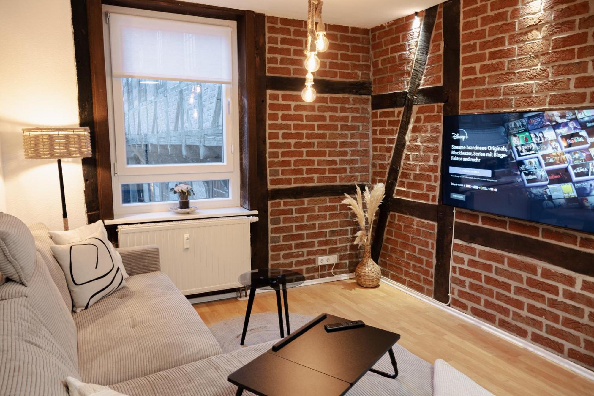 Jasta Homes Altstadt, Zentral, Ueberdachter Parkplatz, Netflix, Vollausstattung, Loft, Modern Und Komfort Hamelin Exteriér fotografie
