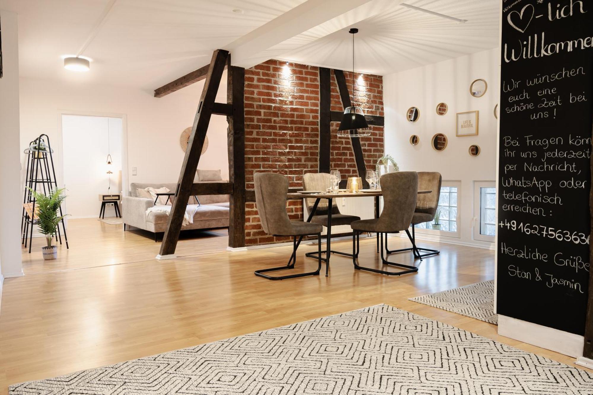 Jasta Homes Altstadt, Zentral, Ueberdachter Parkplatz, Netflix, Vollausstattung, Loft, Modern Und Komfort Hamelin Exteriér fotografie